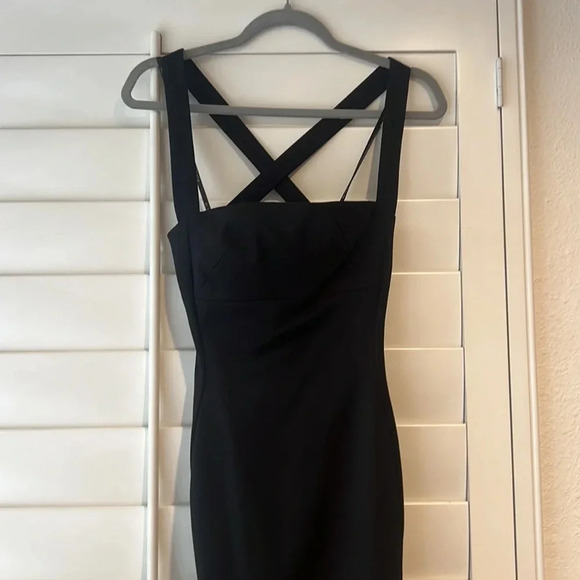 BLACK HALO NWT Bryson Cross Back Sheath Dress 4 - Picture 9 of 10